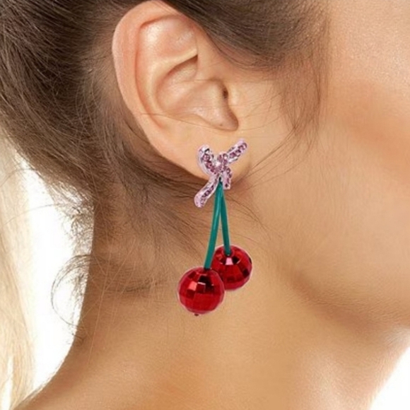 ✨️🍒 New Betsey Johnson THINK PINK CHERRY DROP EARRINGS MULTI ✨️🍒 - Picture 2 of 6